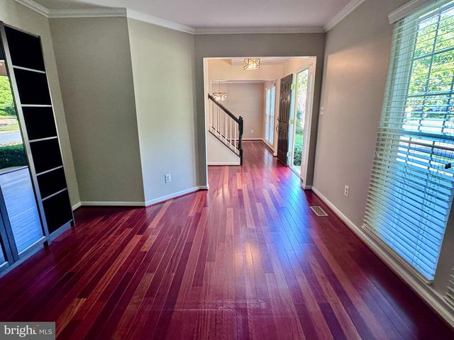 19 MONTGOMERY DR, Stafford, VA 22556