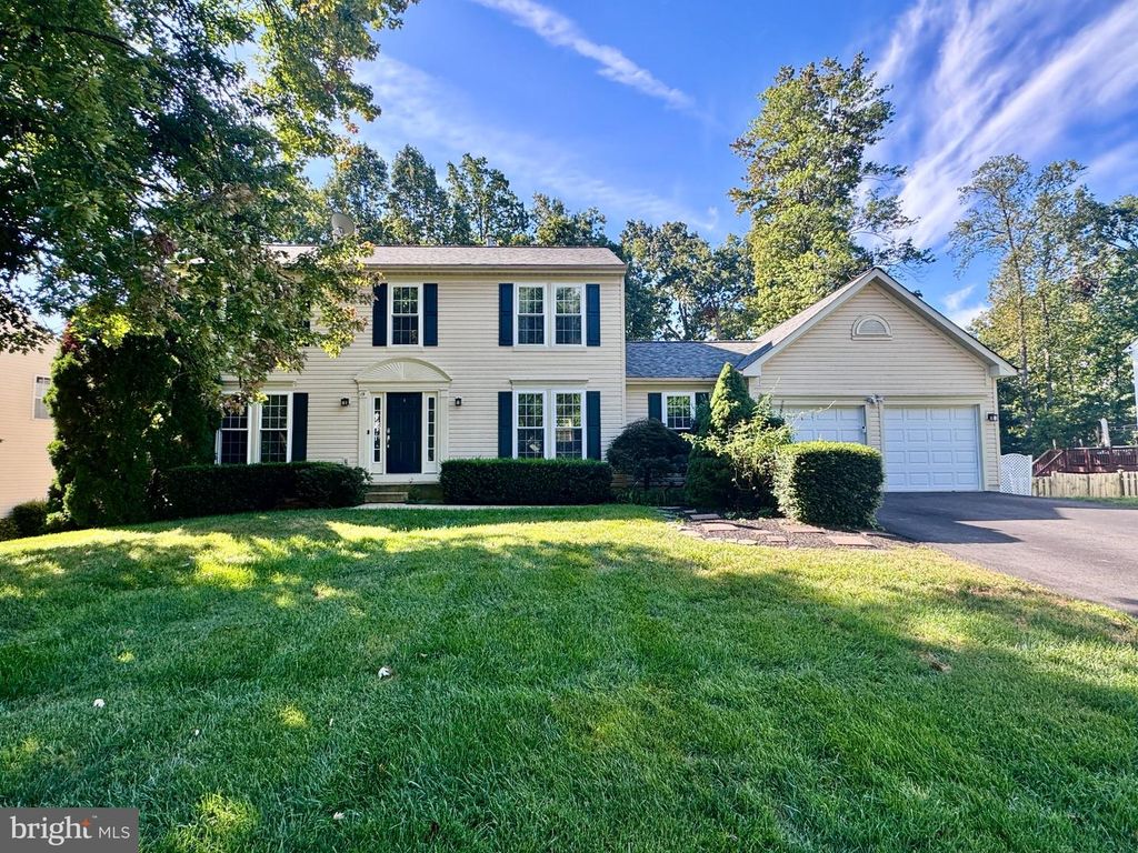 19 MONTGOMERY DR, Stafford, VA 22556