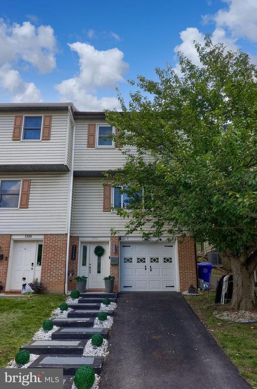1326 FAIRVIEW ST, Reading, PA 19602