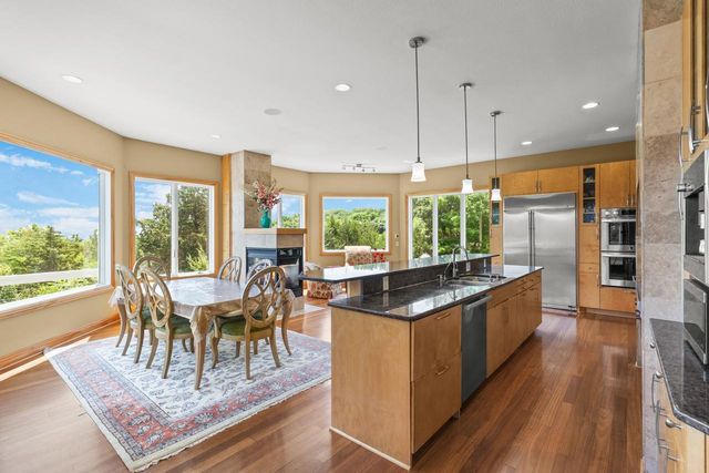 19115 Vogel Farm Trail, Eden Prairie, MN 55347