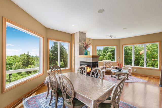 19115 Vogel Farm Trail, Eden Prairie, MN 55347