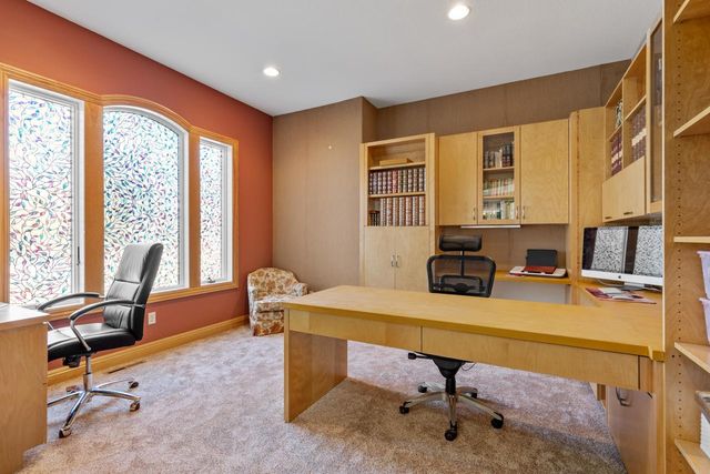 19115 Vogel Farm Trail, Eden Prairie, MN 55347