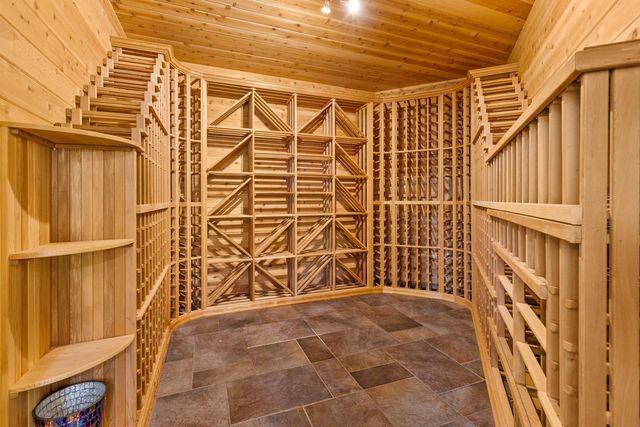 19115 Vogel Farm Trail, Eden Prairie, MN 55347