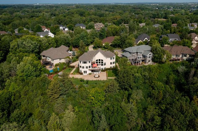 19115 Vogel Farm Trail, Eden Prairie, MN 55347