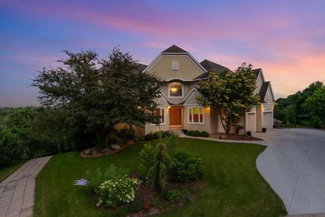19115 Vogel Farm Trail, Eden Prairie, MN 55347