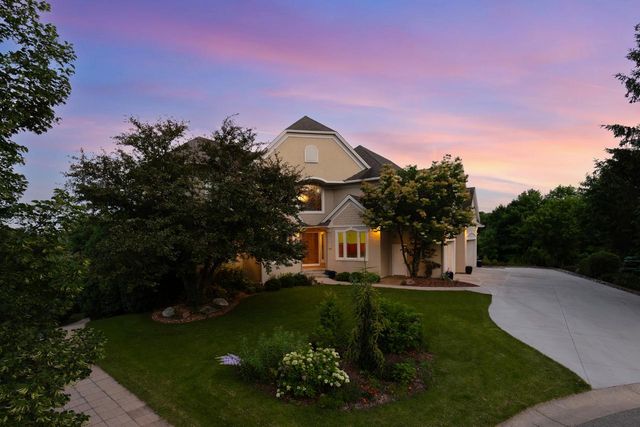 19115 Vogel Farm Trail, Eden Prairie, MN 55347