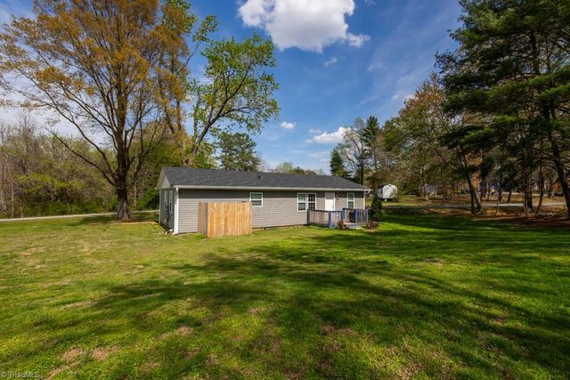 108 Sparrow Road, Eden, NC 27288