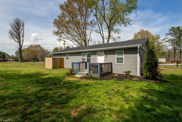 108 Sparrow Road, Eden, NC 27288
