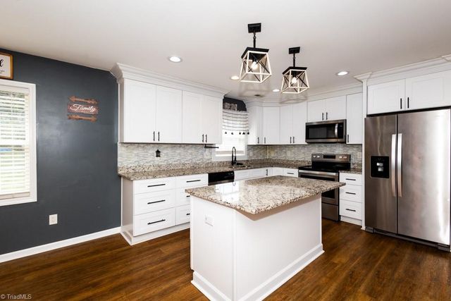 108 Sparrow Road, Eden, NC 27288