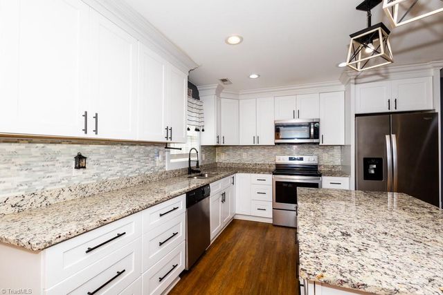 108 Sparrow Road, Eden, NC 27288