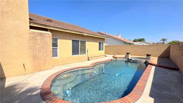 14655 Arizona Street, Fontana, CA 92336