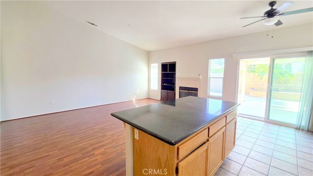 14655 Arizona Street, Fontana, CA 92336