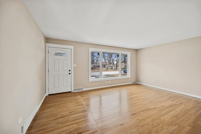 6425 177th Street, Tinley Park, IL 60477