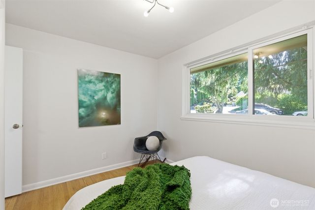 16532 34th Avenue NE, Lake Forest Park, WA 98155