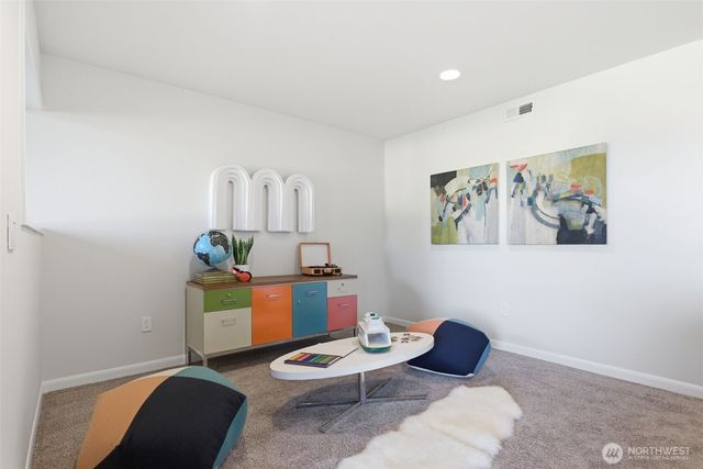 16532 34th Avenue NE, Lake Forest Park, WA 98155