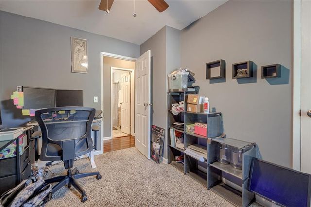 5637 N Smalley Avenue, Kansas City, MO 64119