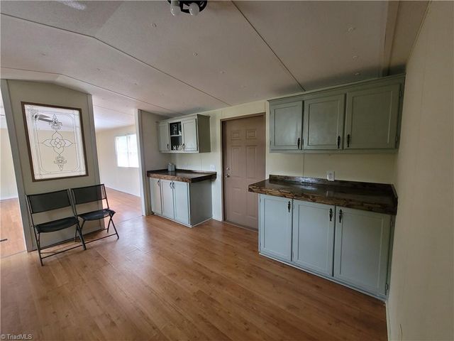 157 College Village Drive, Eden, NC 27288