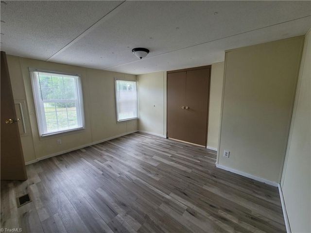 157 College Village Drive, Eden, NC 27288