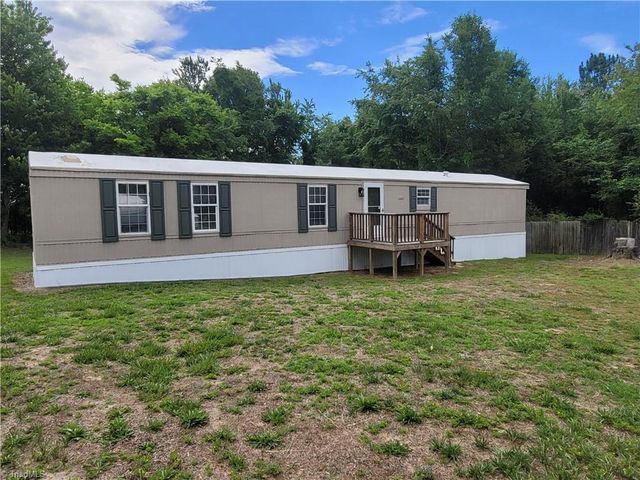 157 College Village Drive, Eden, NC 27288