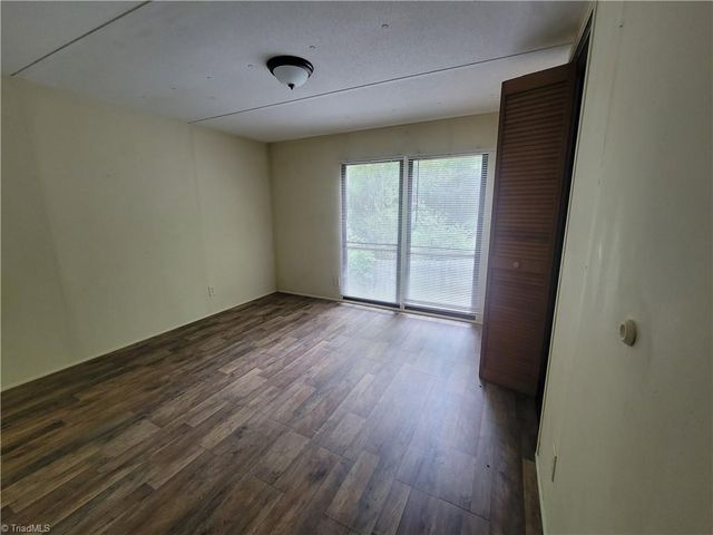 157 College Village Drive, Eden, NC 27288