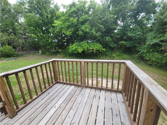 157 College Village Drive, Eden, NC 27288