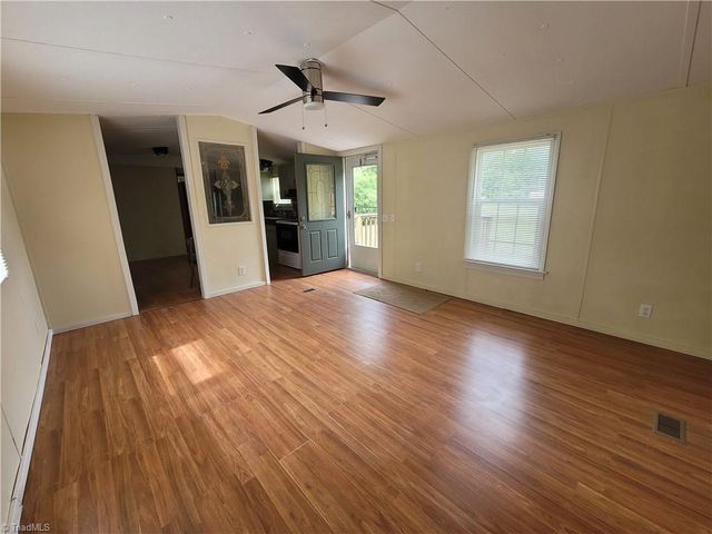157 College Village Drive, Eden, NC 27288