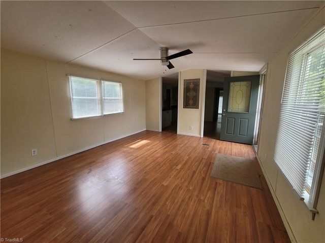 157 College Village Drive, Eden, NC 27288