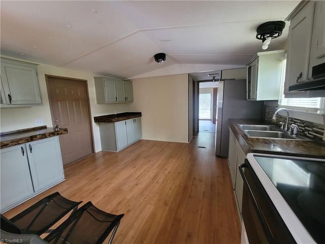 157 College Village Drive, Eden, NC 27288