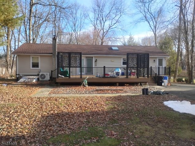 7 Michael Road, Jefferson Twp., NJ 07438