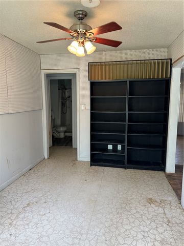1937 S Custer Lane, Fayetteville, AR 72701