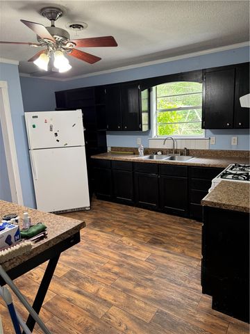 1937 S Custer Lane, Fayetteville, AR 72701