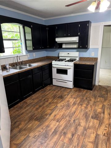 1937 S Custer Lane, Fayetteville, AR 72701