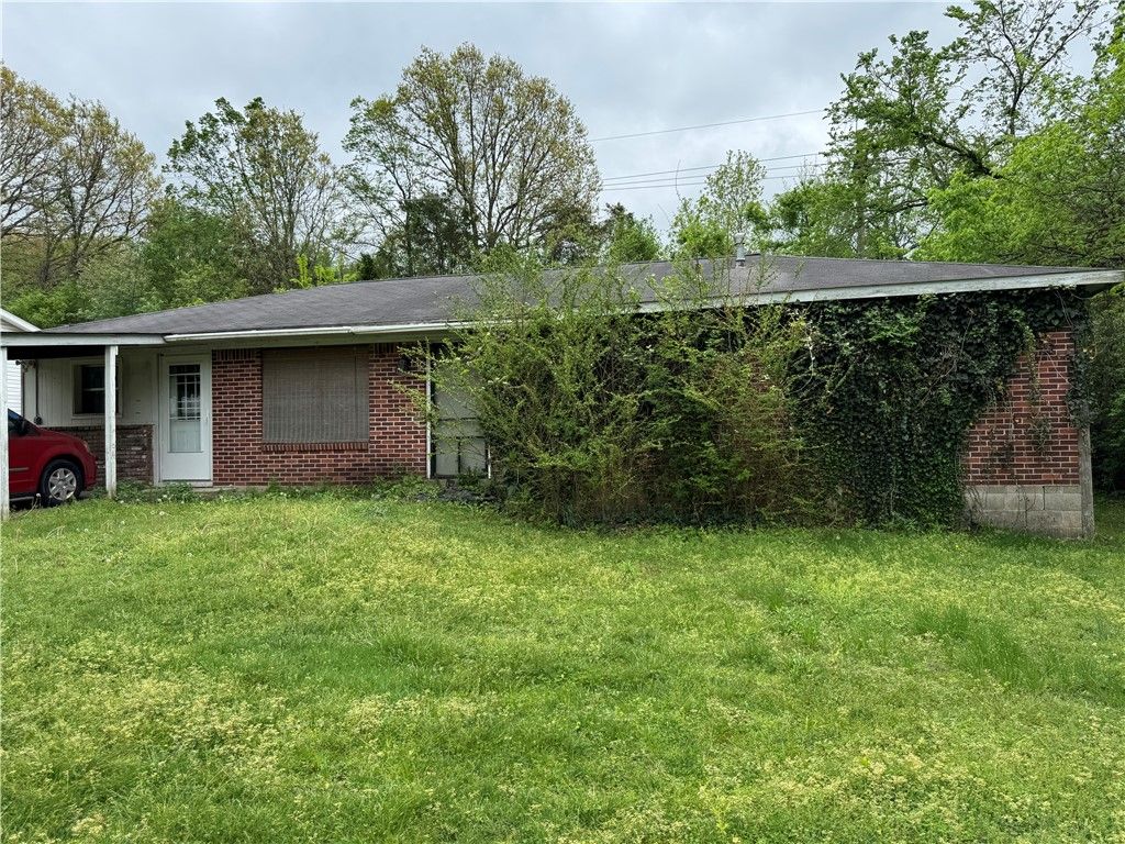 1937 S Custer Lane, Fayetteville, AR 72701