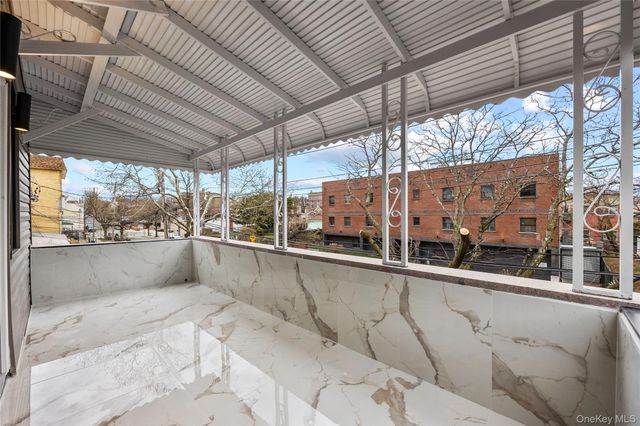 3226 Colden Avenue, Bronx, NY 10469