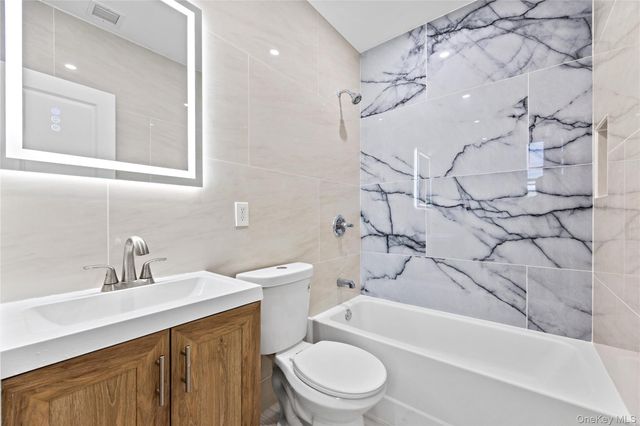 3226 Colden Avenue, Bronx, NY 10469