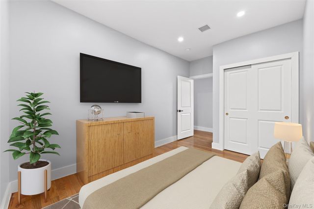 3226 Colden Avenue, Bronx, NY 10469