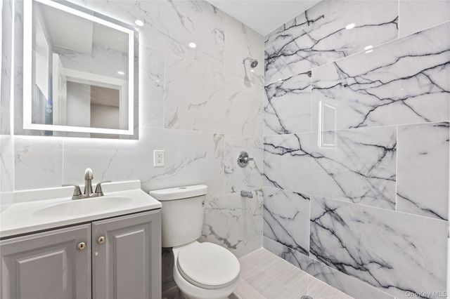 3226 Colden Avenue, Bronx, NY 10469