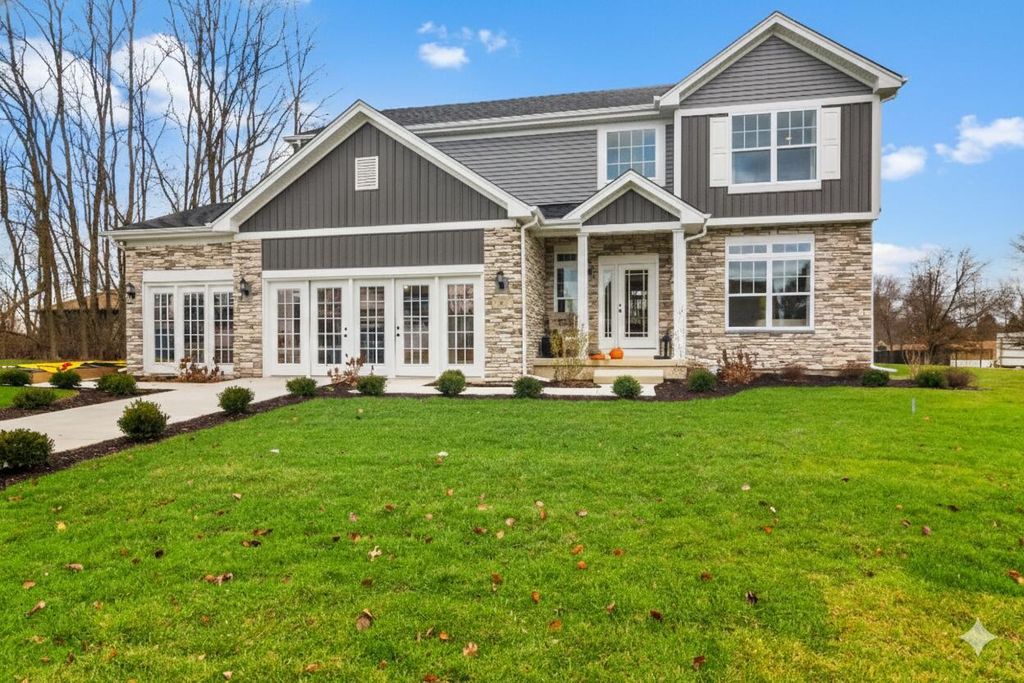 18852 Sapphire Street, Lowell, IN 46356