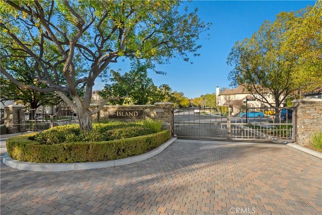 27053 Island Road, Valencia, CA 91355