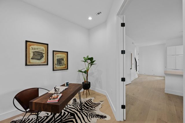 3614 Abbate CIR A, Austin, TX 78721