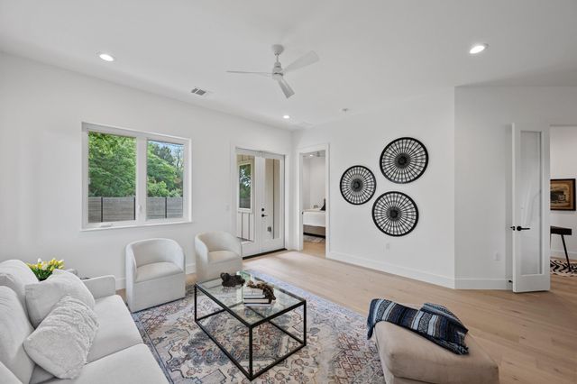 3614 Abbate CIR A, Austin, TX 78721