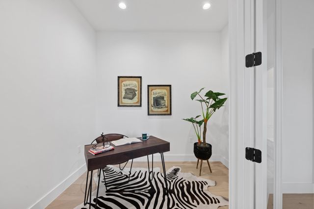 3614 Abbate CIR A, Austin, TX 78721