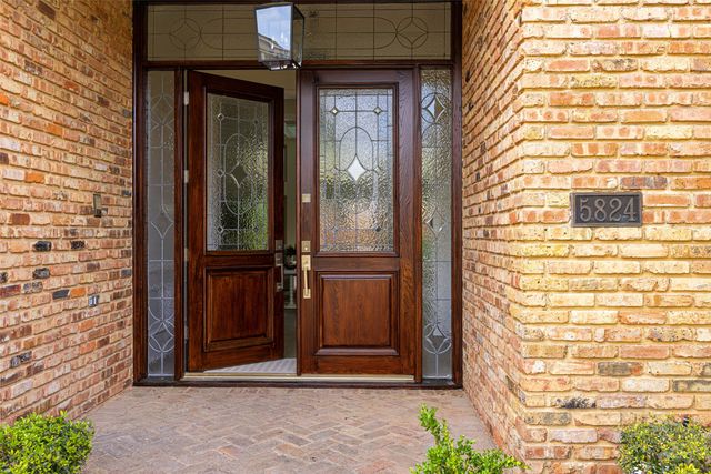 5824 Gallant Fox Lane, Plano, TX 75093