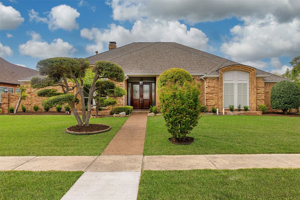5824 Gallant Fox Lane, Plano, TX 75093