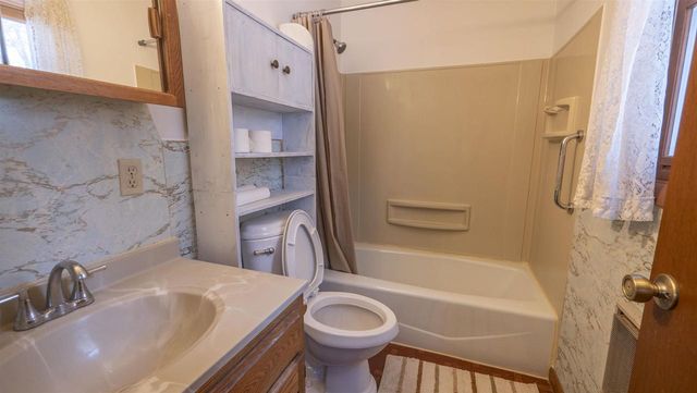 N1584 29TH LANE, Berlin, WI 54923