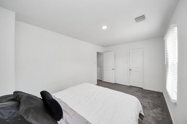16923 Marie Village Drive, Conroe, TX 77306