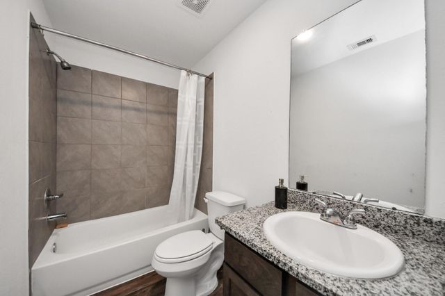 16923 Marie Village Drive, Conroe, TX 77306