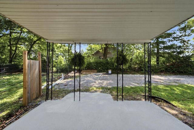 1040 Big Hill Road, Berea, KY 40403