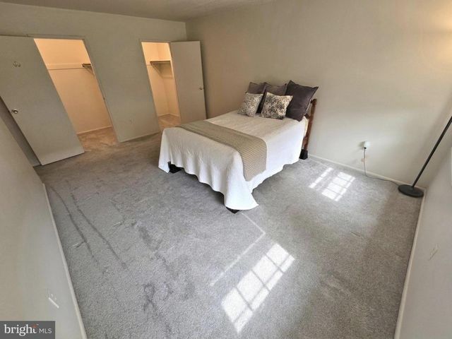 32 VALLEYBROOK DR, Lancaster, PA 17601