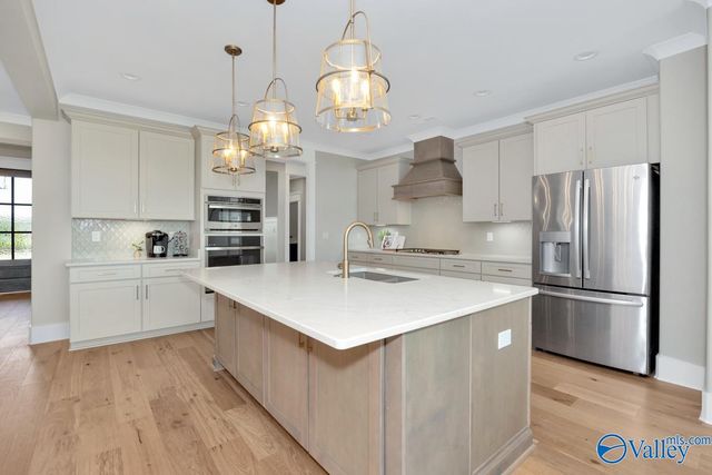 114 Lanwood Drive, Huntsville, AL 35811